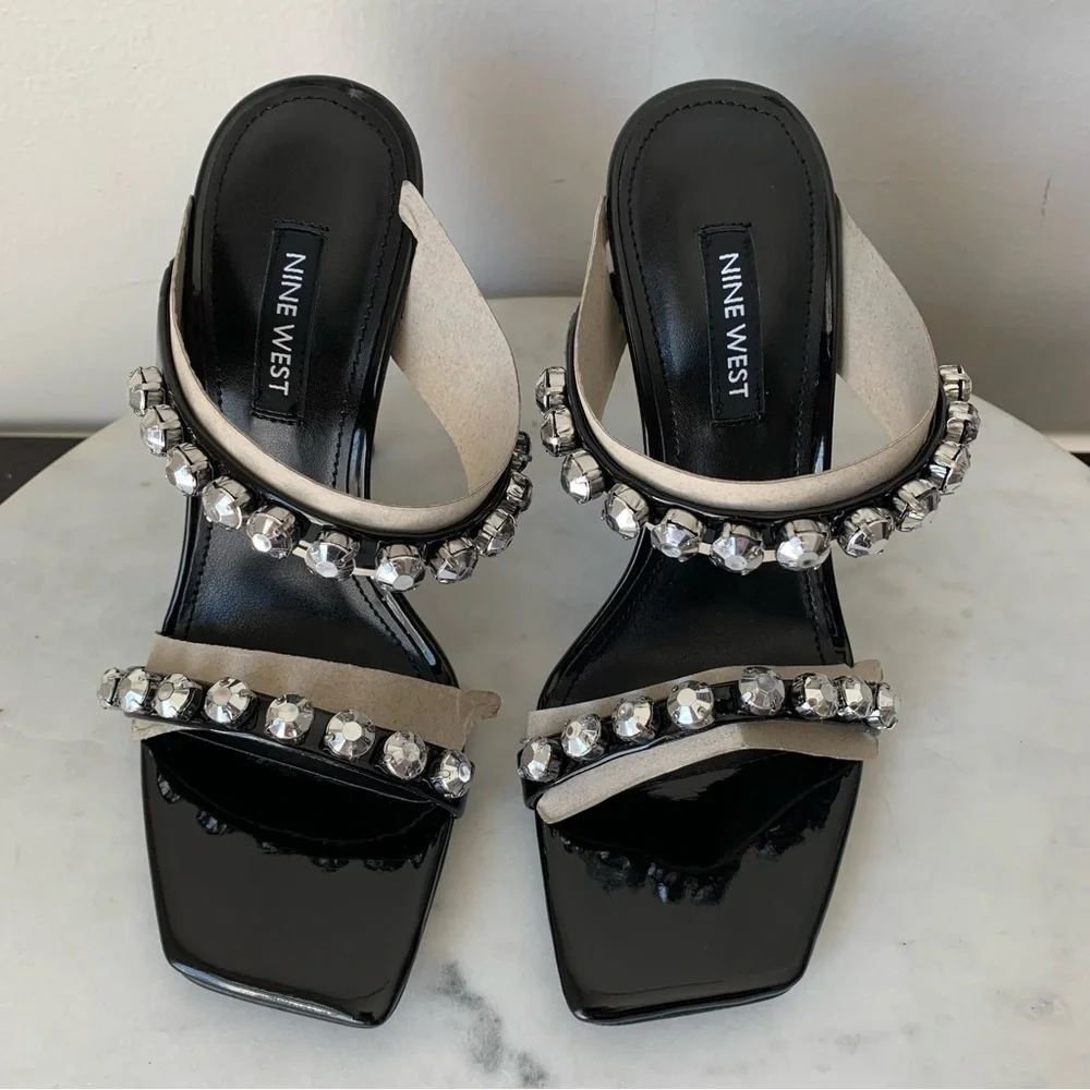 NWT NINE WEST Women's Aria Heeled Dress Sandals Black jewel heels Size 5